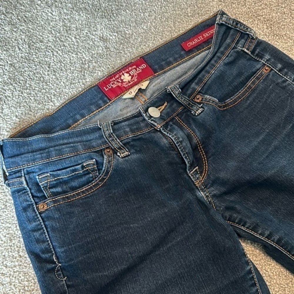 LOWEST PRICES Lucky brand size 0/25 Charlie skinny Jeans LIKE NEW